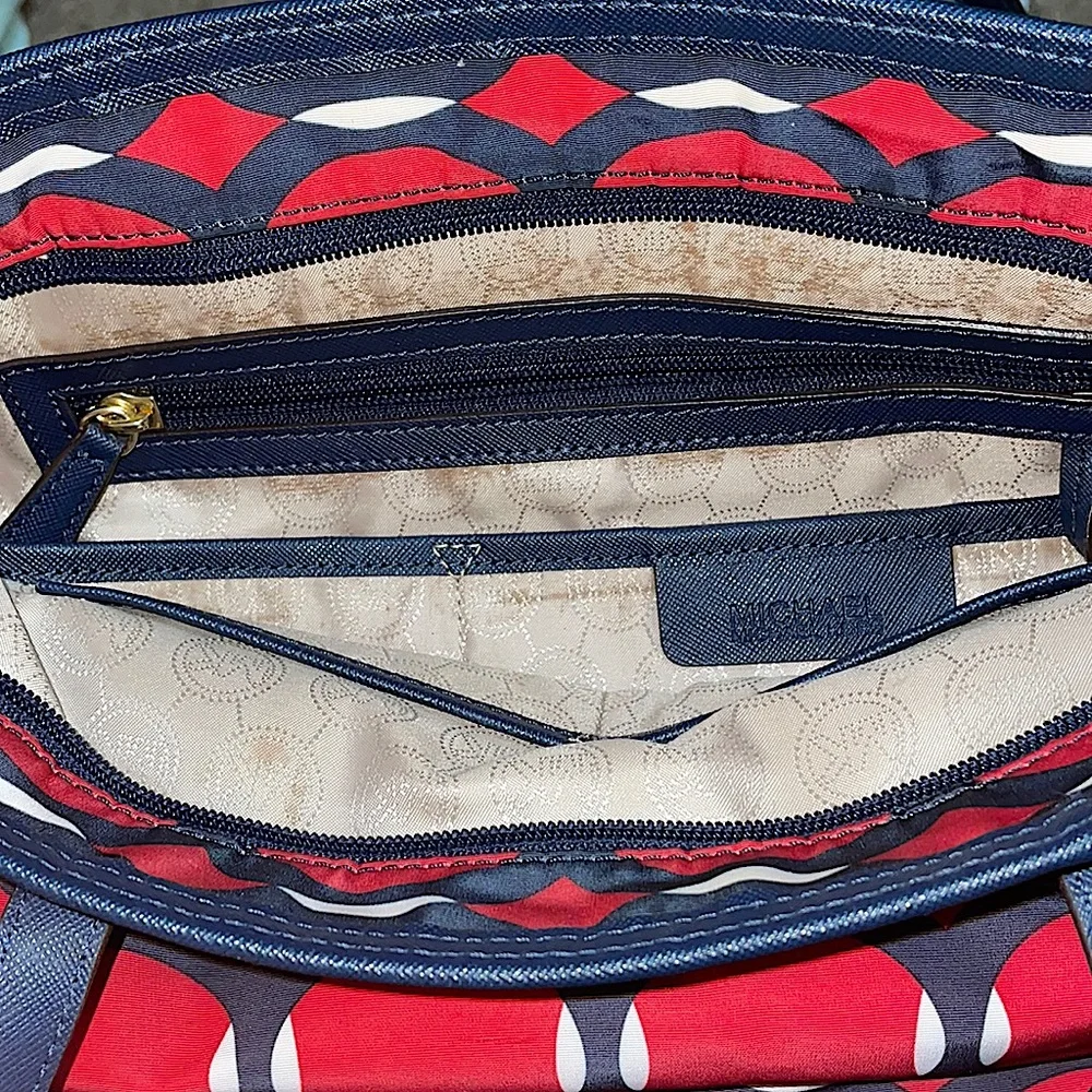 Michael Kors Kempton Nylon small red/blue tote shoulder bag - Picture 7 of 17
